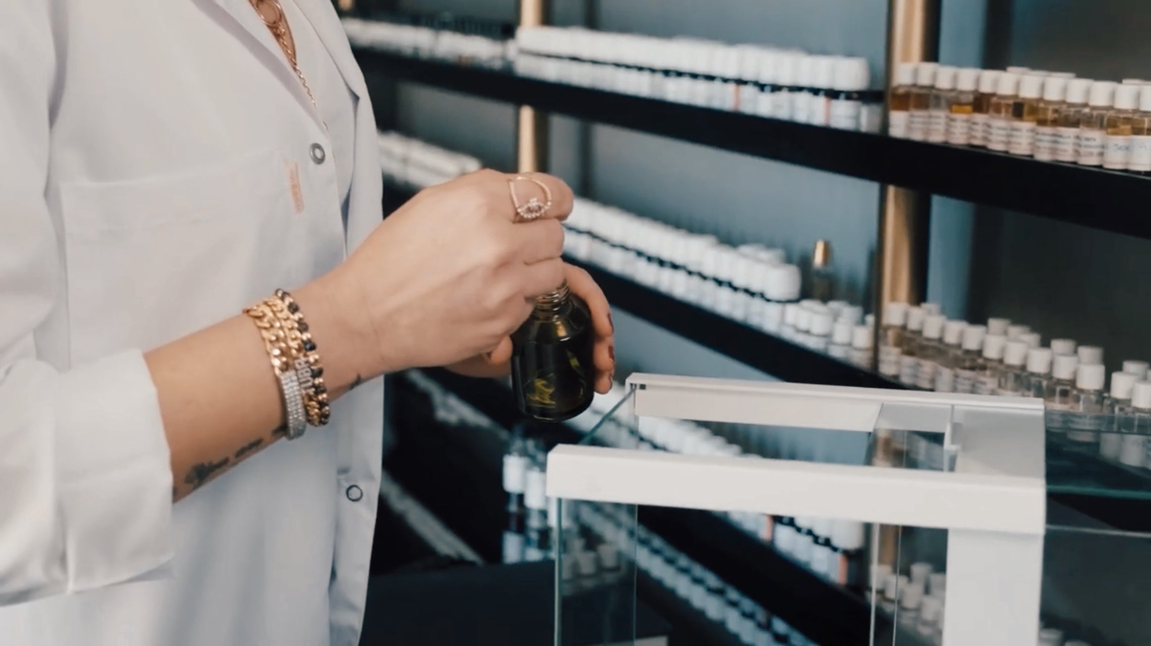 bespoke perfume_custom fragrance design_lanu fragrance